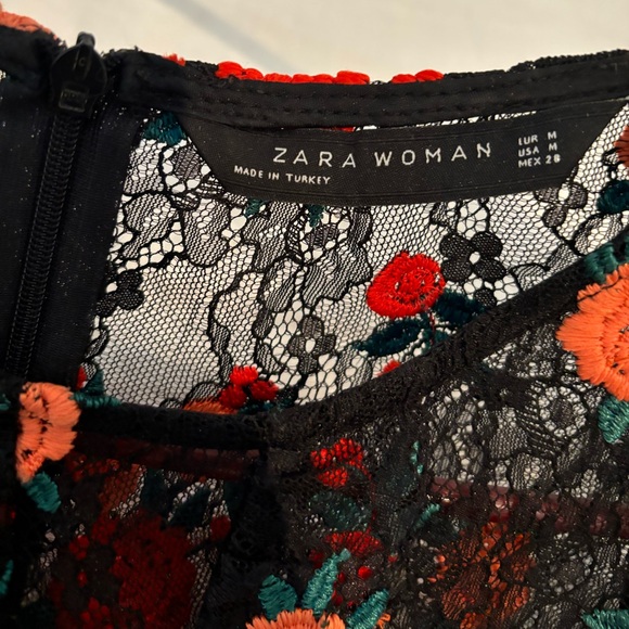Zara embroidered floral dress with black slip liner - Picture 2 of 7
